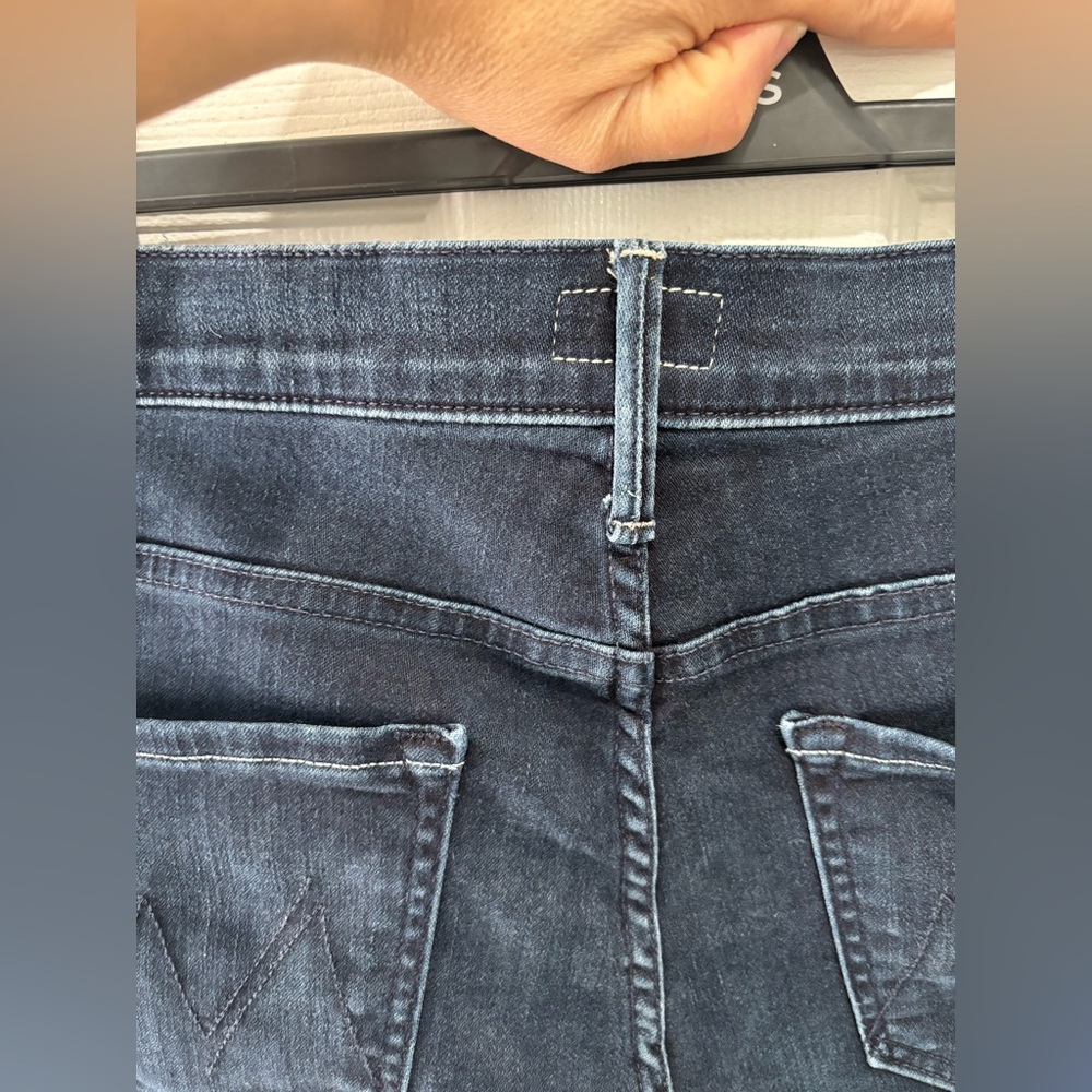 Mother Insider Crop Step Fray
NWT, Jeans Night Tripper Size: 26 - Picture 7 of 9